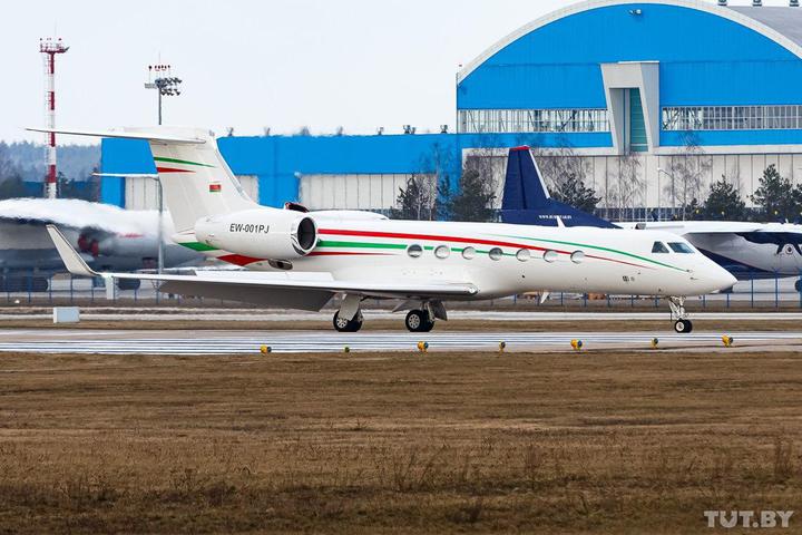 Как связаны нефтяной терминал в Риге и самолёт, на котором мог летать Лукашенко