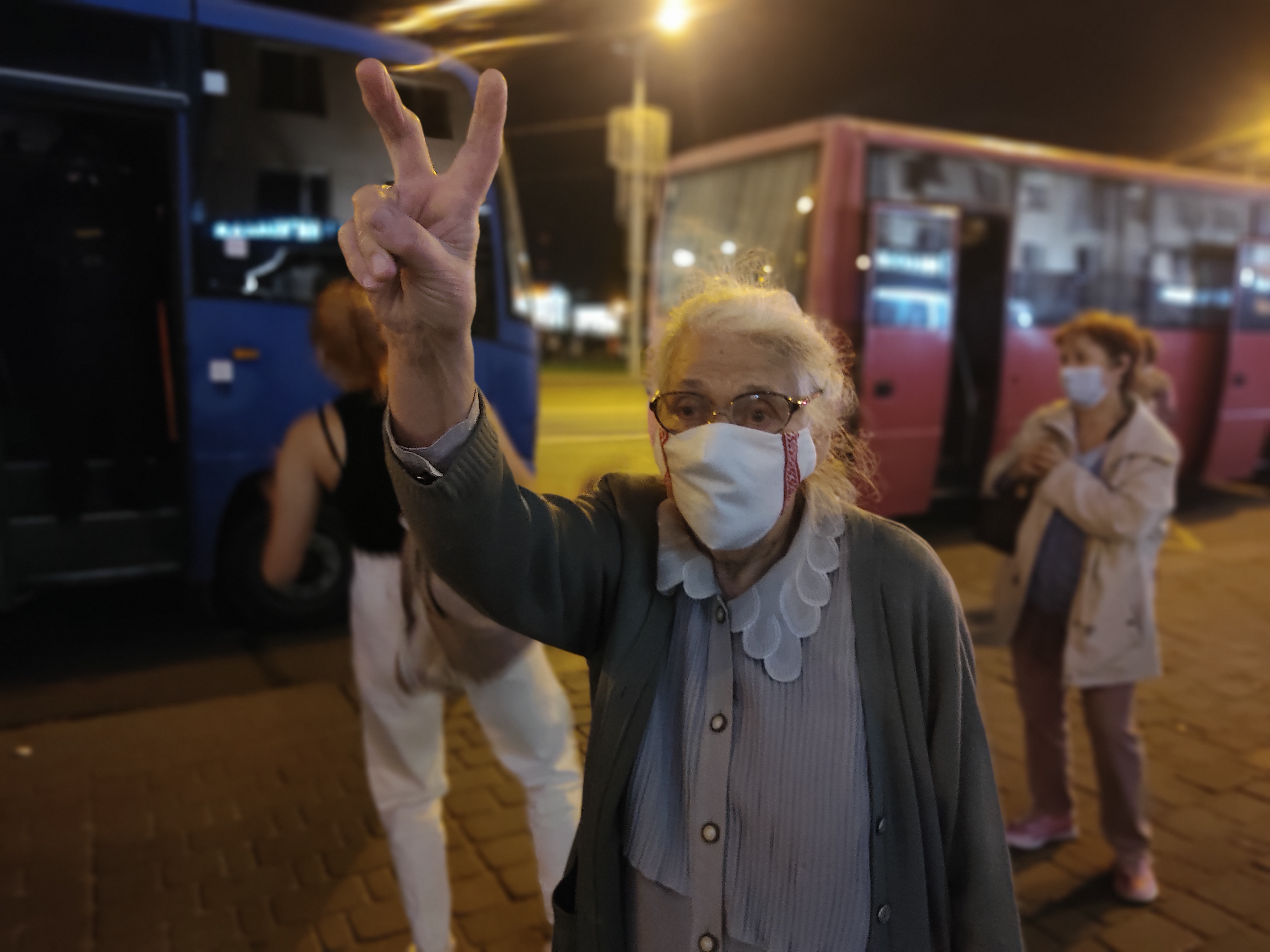 “За что так с нами?”: почему бабушка в 82 года выходит на акции протеста 