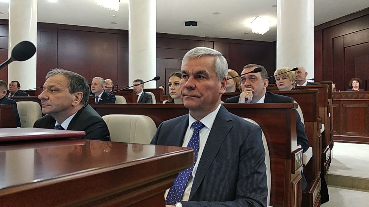 Уладзімір Андрэйчанка пайшоў на 4-ы тэрмін, зноў стаў спікерам парламента