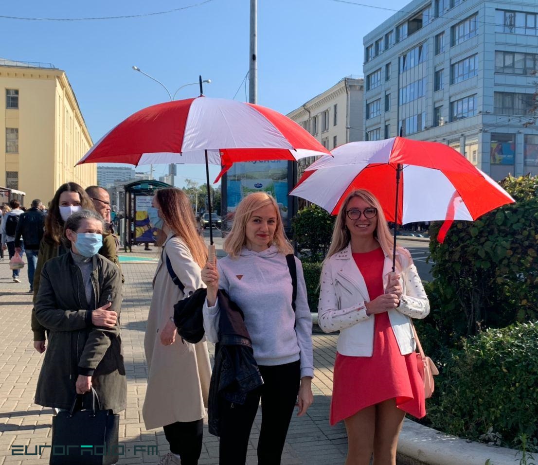 В Минске проходит "Блестящий" женский марш