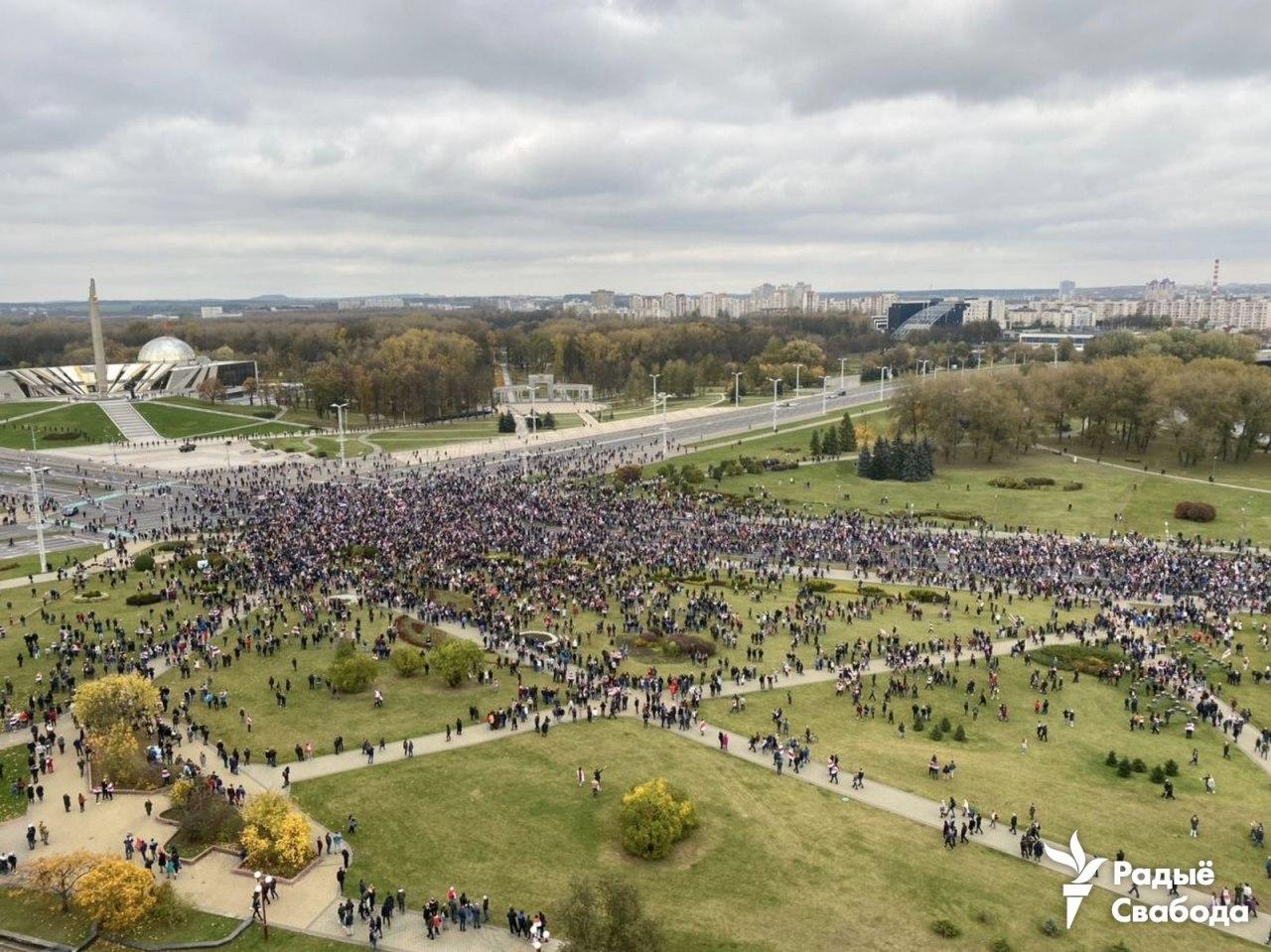 Воскресный марш "Народный ультиматум" в Минске: "Рубежи" и тысячи людей