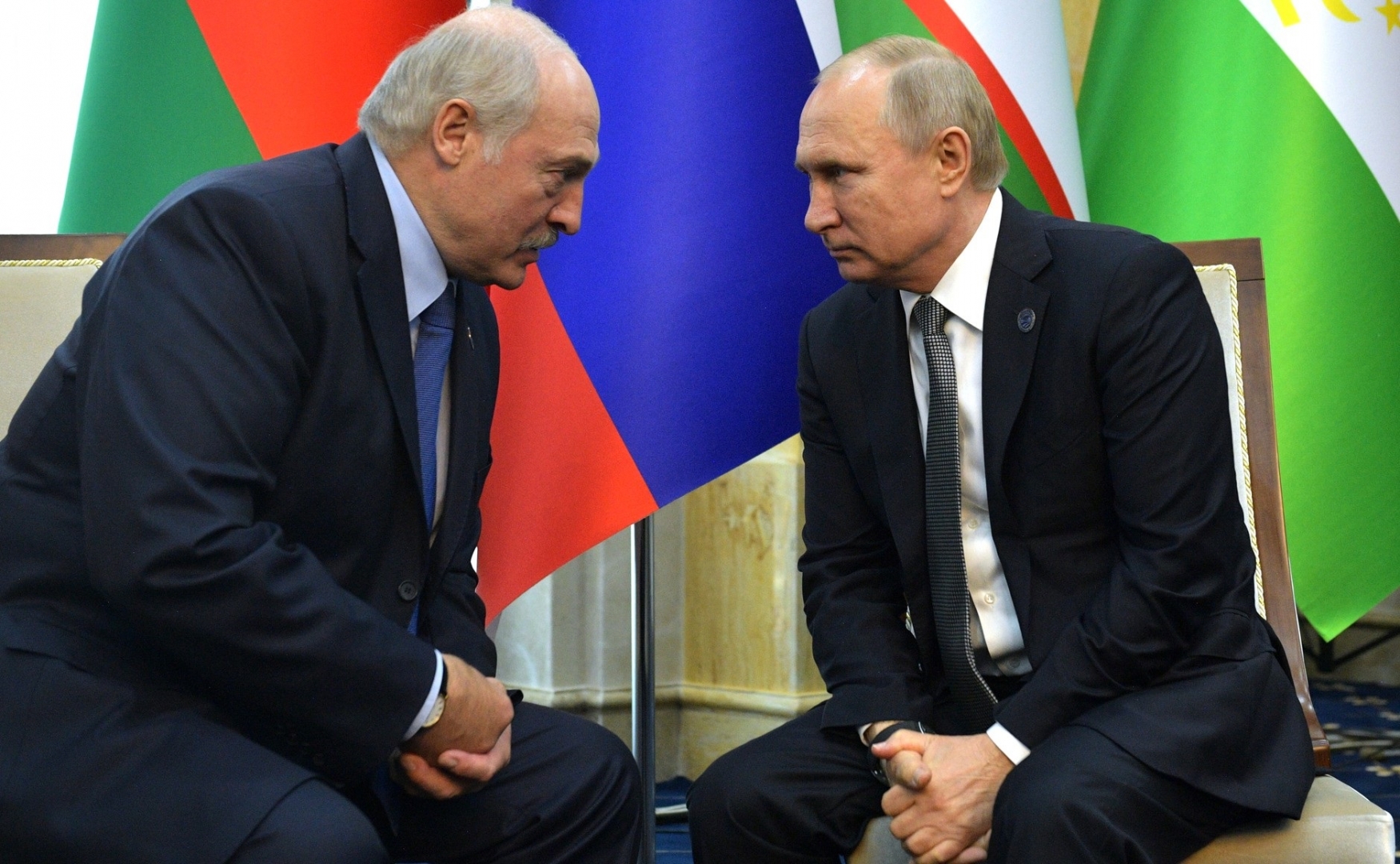 Аляксандр Мілінкевіч: Захад і Расія могуць дамовіцца і замяніць Лукашэнку
