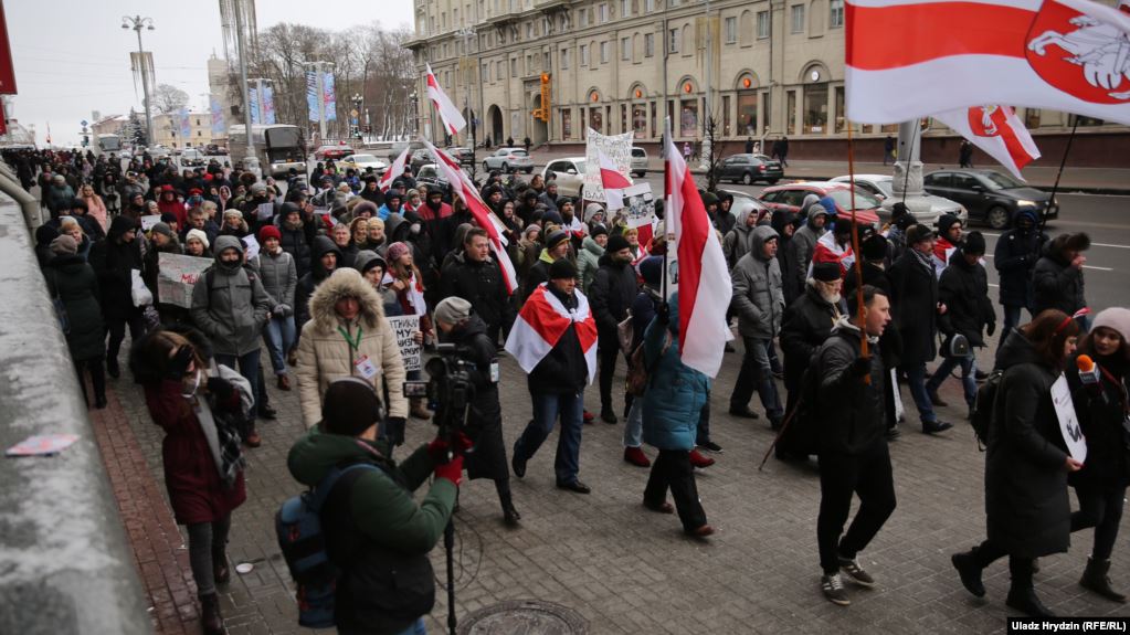 Противники интеграции с Россией в пятый раз прошли по центру Минска