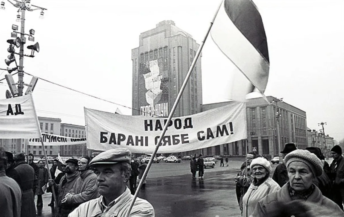 Элегантные победы: стабильная история референдумов в Беларуси