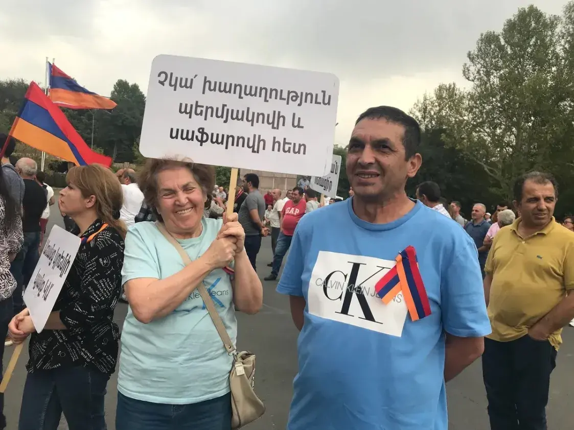 "Россия просто уходит из нашего сознания": репортаж из Армении