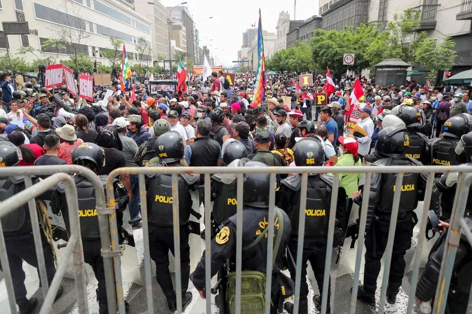 Прэзідэнт Перу вырашыў распусціць парламент і атрымаў імпічмент