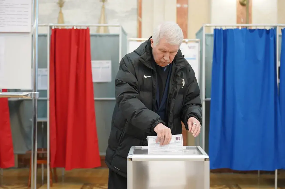 На выборах президента России проголосовал Эдуард Малофеев