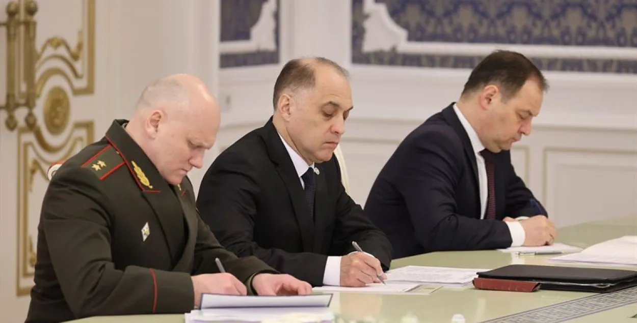 Силовики и премьер на совещании у Александра Лукашенко, 6 апреля 2021-го / БЕЛТА​