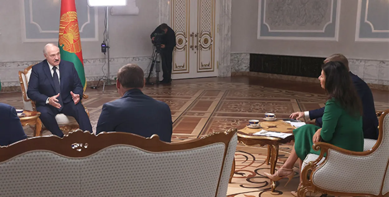 Александр Лукашенко во время интервью / president.gov.by​