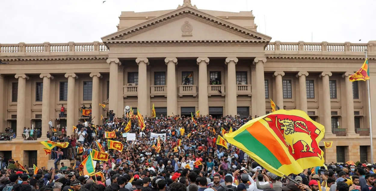 Протестующие в Шри-Ланке назвали условия, при которых покинут резиденции