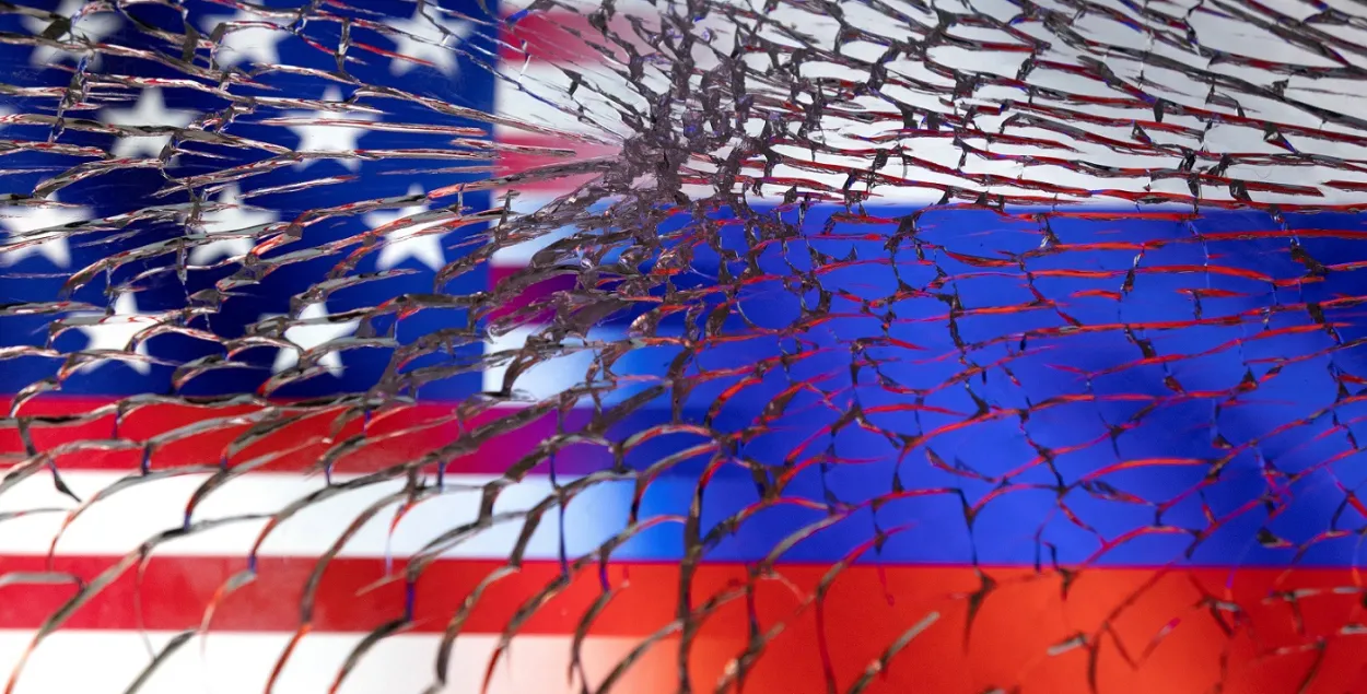 России все труднее обходить американские санкции / Reuters
