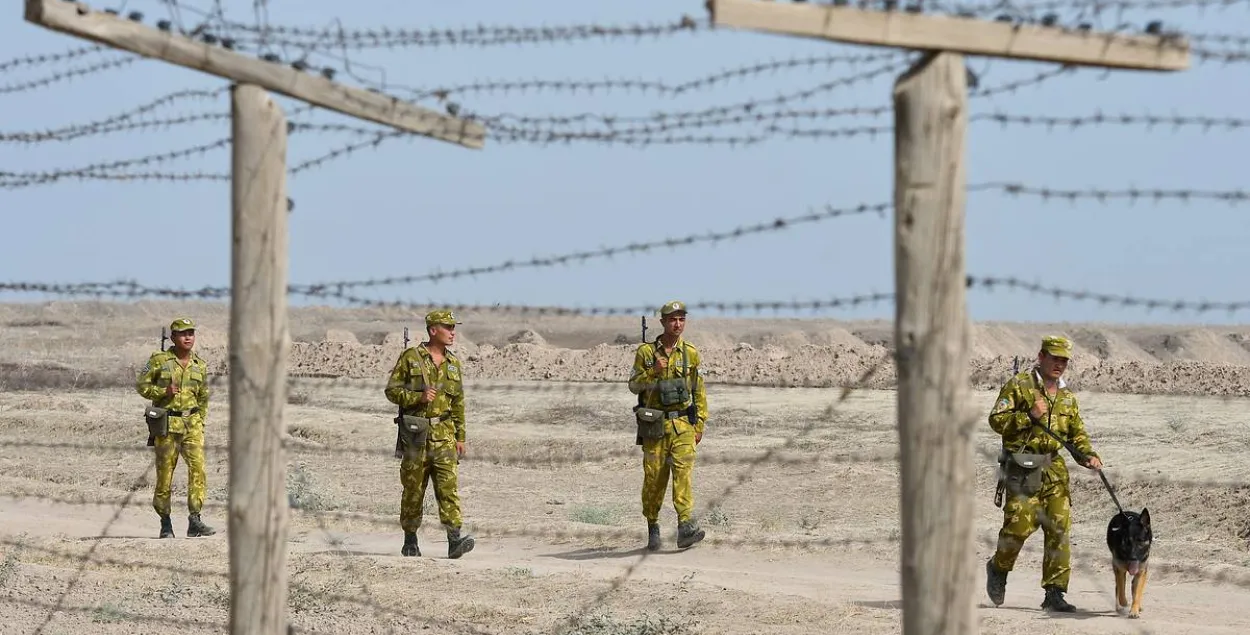 На границе з Таджикистаном погибли 24 кыргызских военных