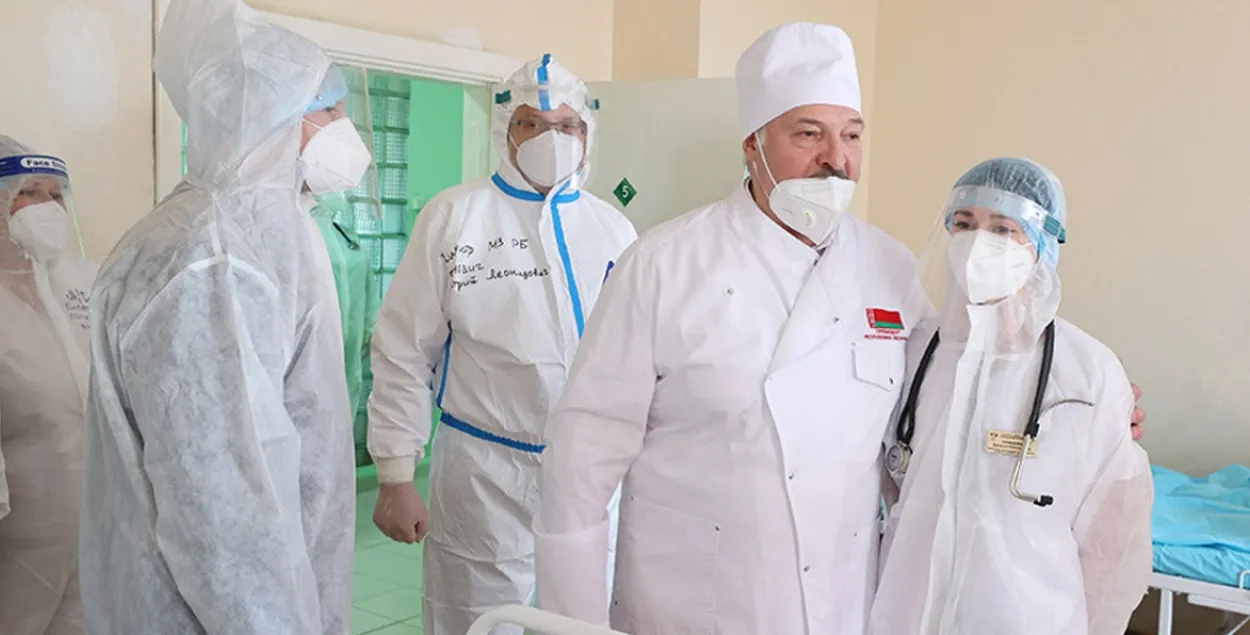 Александр Лукашенко, возможно, и сам захочет проверить больницу / president.gov.by
