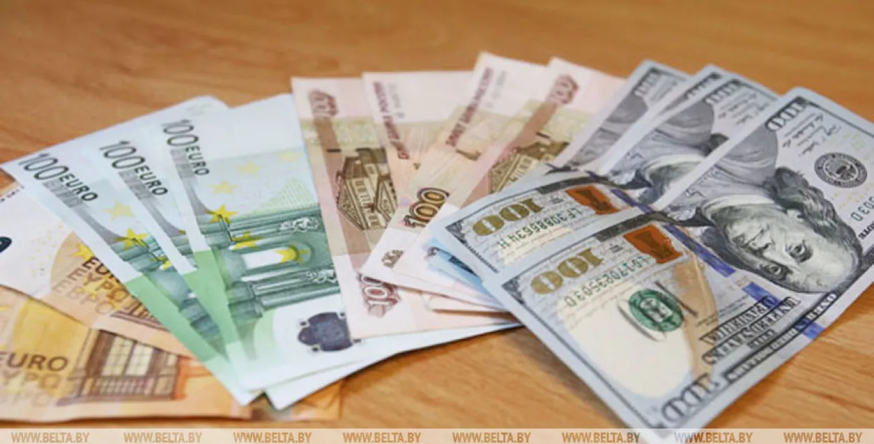 В Беларуси подешевели доллар и евро / БЕЛТА​