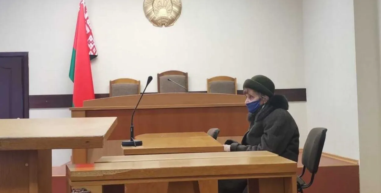Елизавета Бурсова в зале суда / Белсат