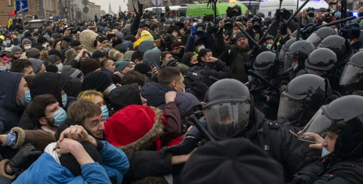 На акциях в поддержку Навального задержаны более 3 тысяч человек