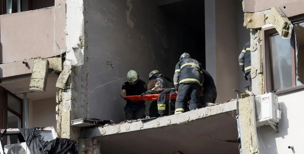 Российские войска обстреляли Киев ракетами: пострадала гражданка России