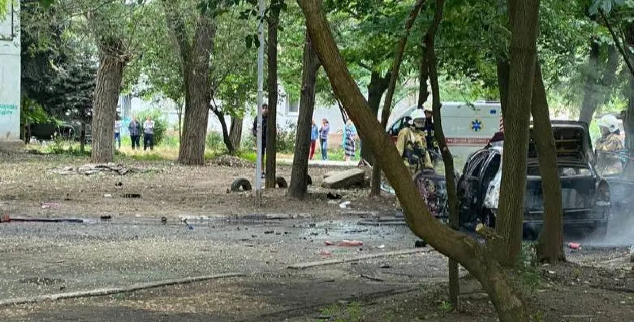 В Херсоне взорвали автомобиль, есть погибший
