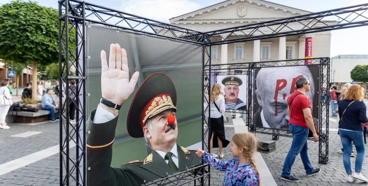 Мінабароны Украіны пажадала Лукашэнку "ўз’яднацца" з Кадафі і Хусэйнам