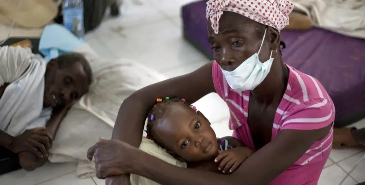 Вспышка холера в Гаити в 2010 году / АР
