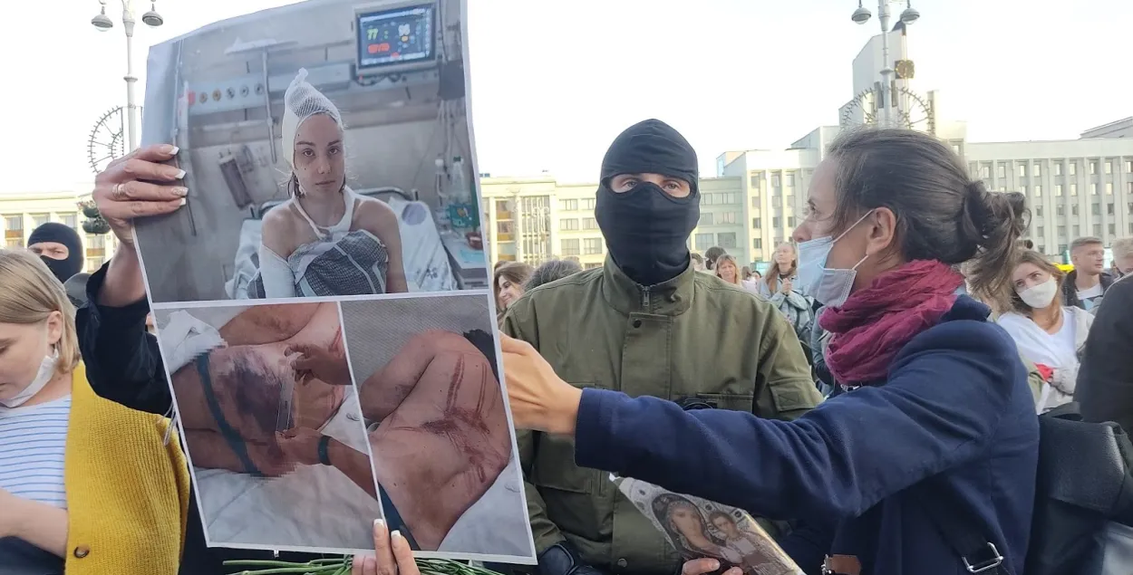 Акция протеста на площади Независимости в Минске в августе 2020 года / Еврорадио