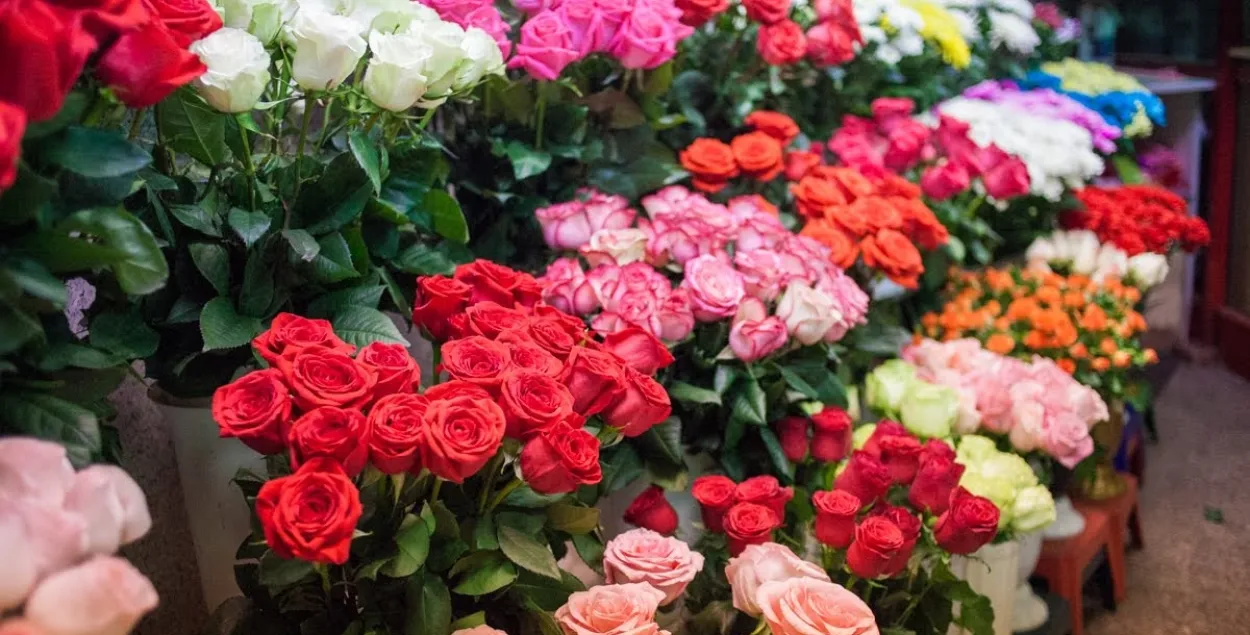 В России в канун 8 марта цены на цветы выросли на 20-30%