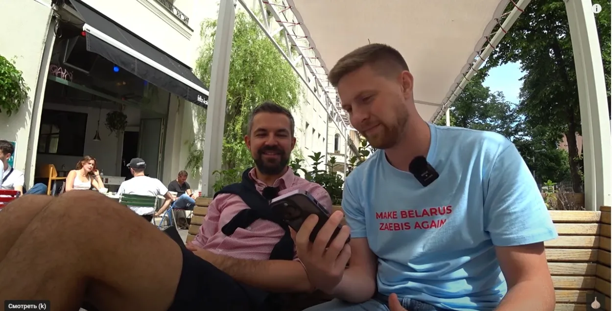 Саша Филипенко и Александр Ивулин / кадр из YouTube-канала "ЧестнОК"
