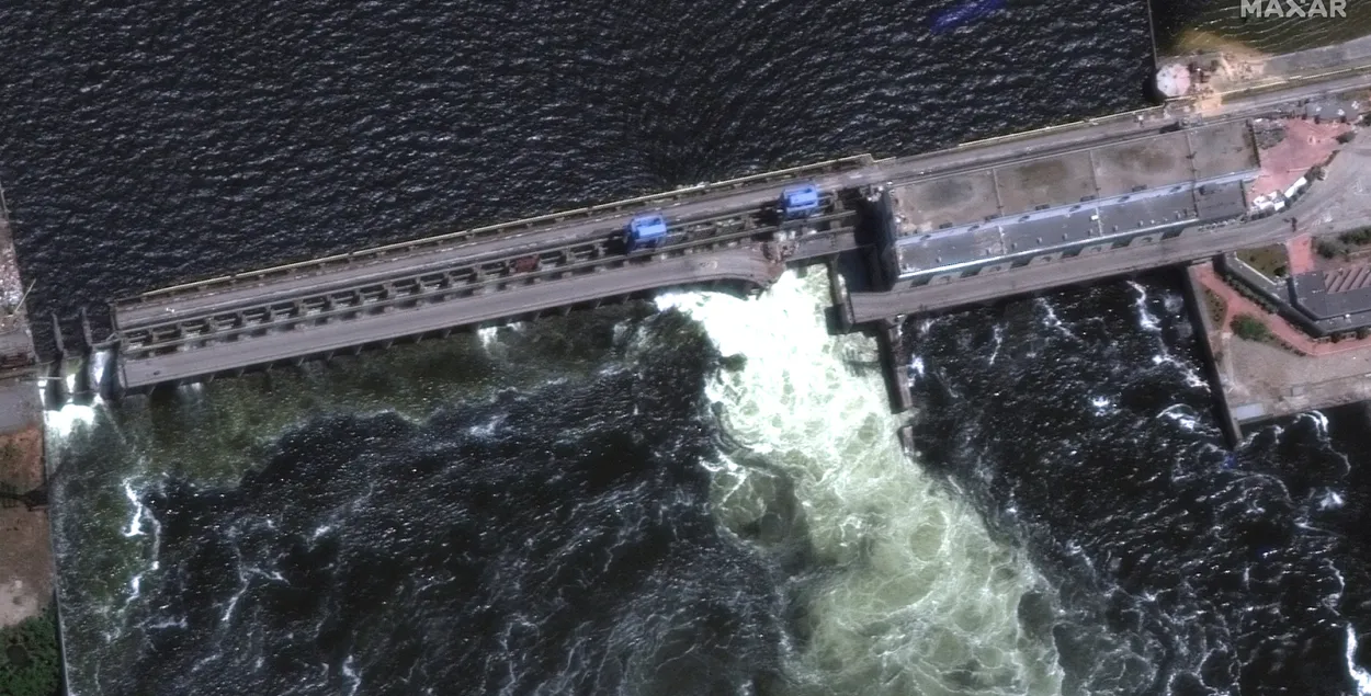 Каховская ГЭС / MAXAR, спутниковое фото
