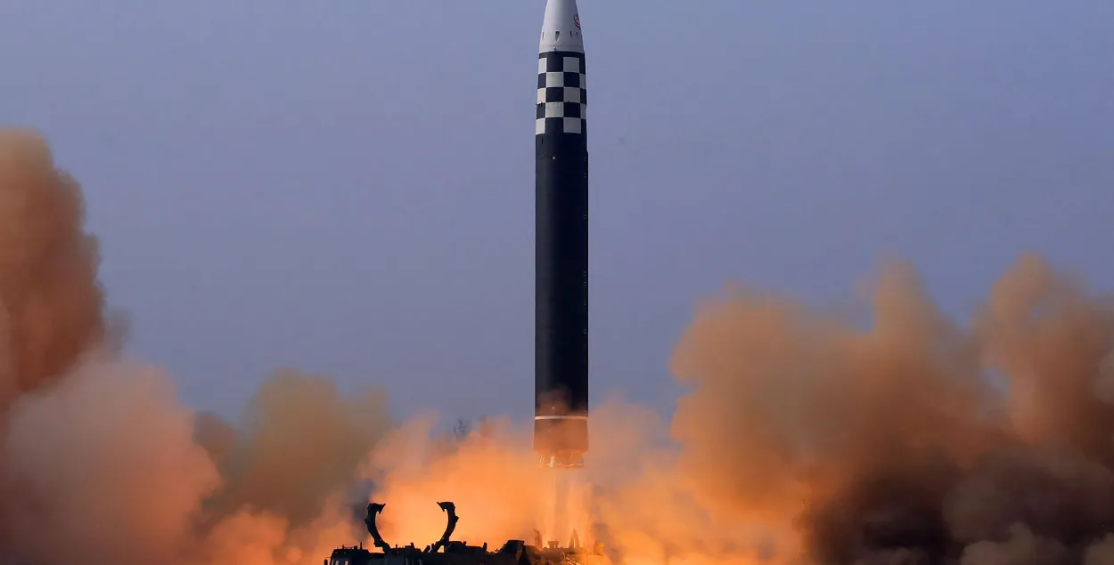 КНДР испытала межконтинентальную баллистическую ракету, США ответят санкциями
