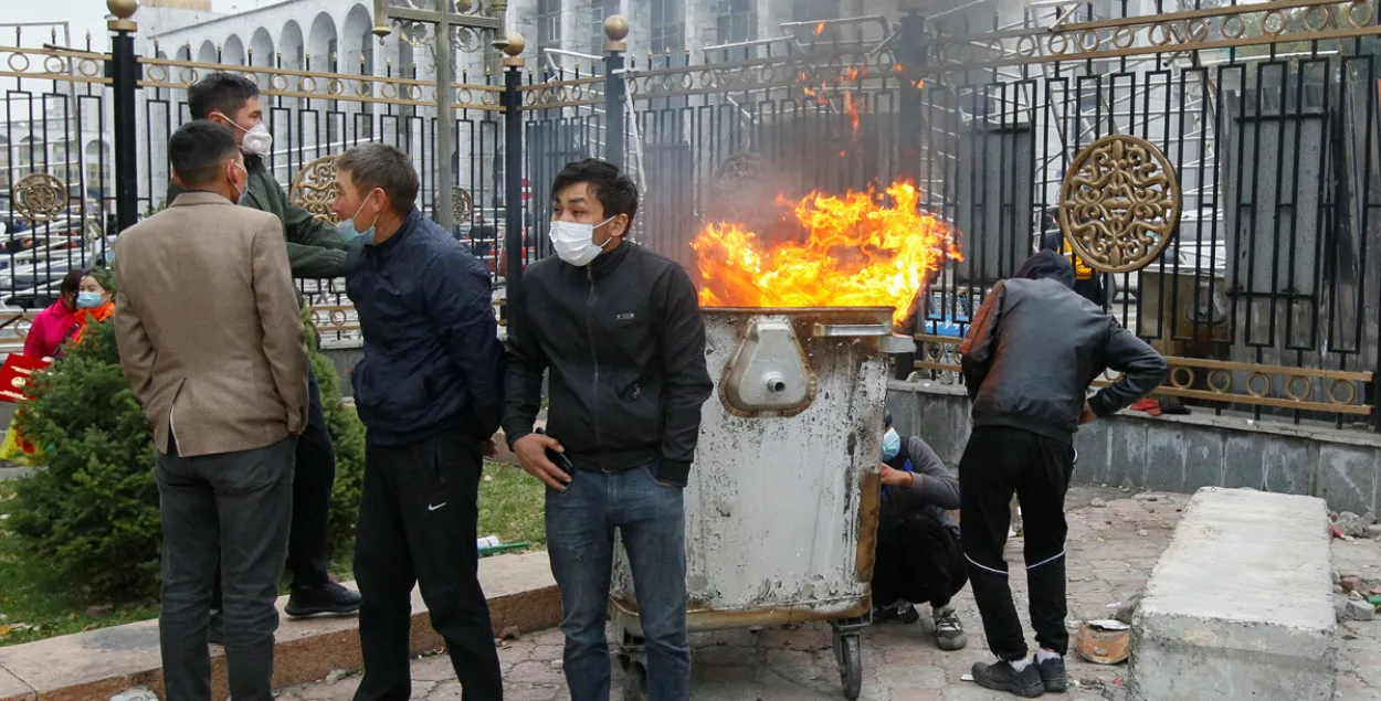 Протесты в Кыргызстане / Reuters