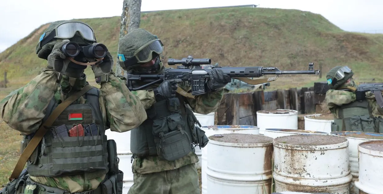 Белорусские военные на учениях / sb.by
