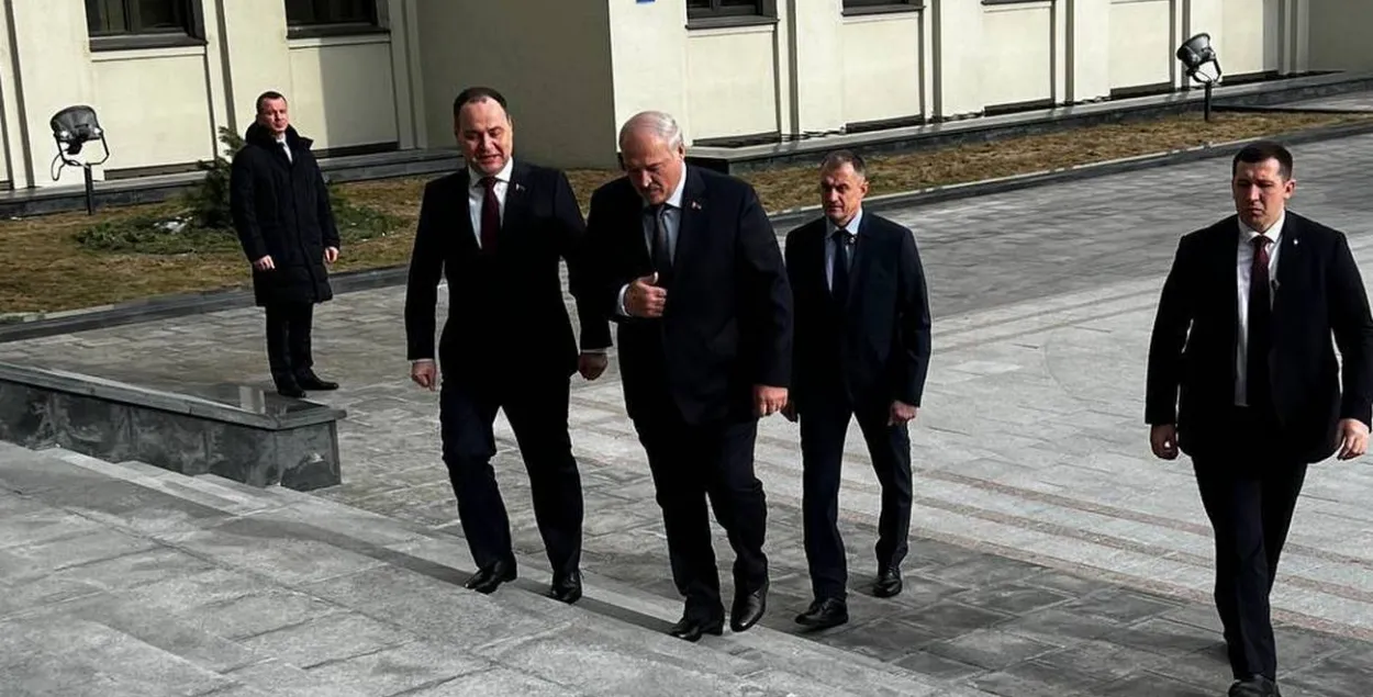 Лукашенко приехал в Дом правительства провести заседание Совмина /&nbsp;@pul_1
