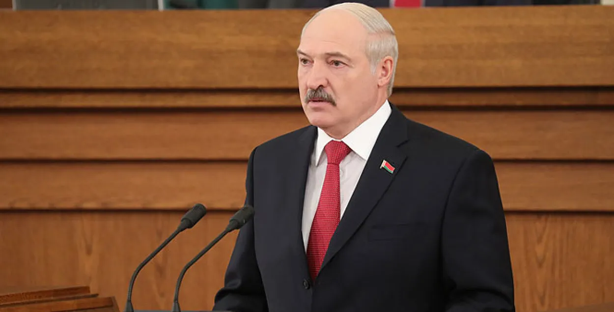 Лукашэнка выступае з пасланнем народу і парламенту
