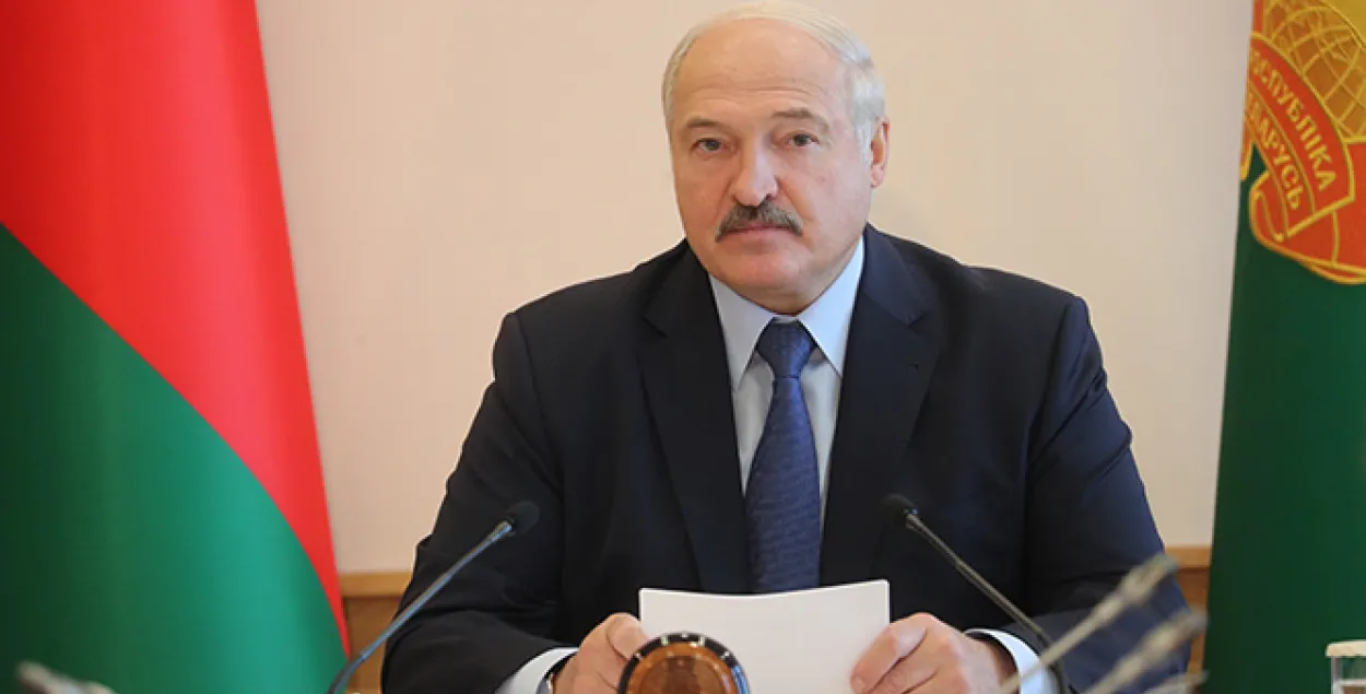 Аляксандр Лукашэнка — віцебскім аграрыям: "Вярніце даўгі"