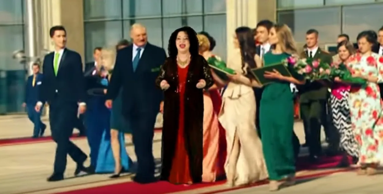 Мariah Gregory and Alyaksandr Lukashenka. Screenshot from the singer&rsquo;s Eurovision promo