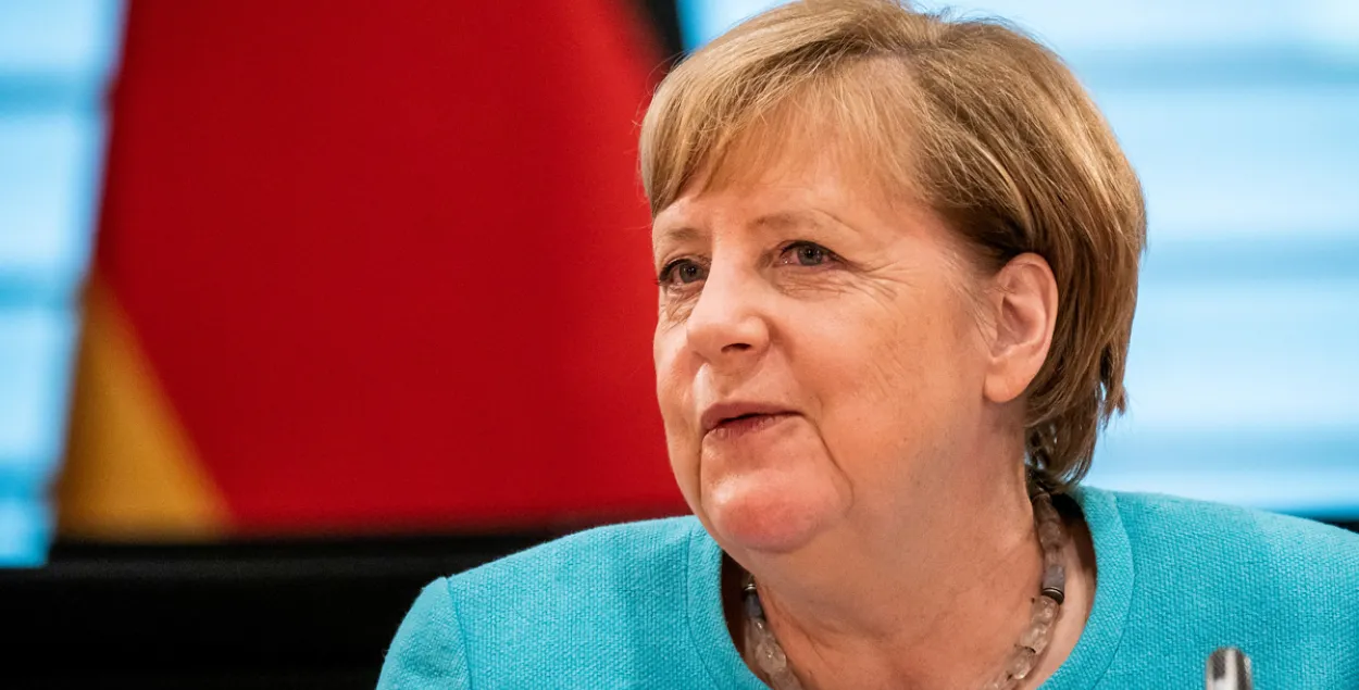 Меркель: ЕС кантактуе з Расіяй, каб стрымаць ад уводу войскаў у Беларусь