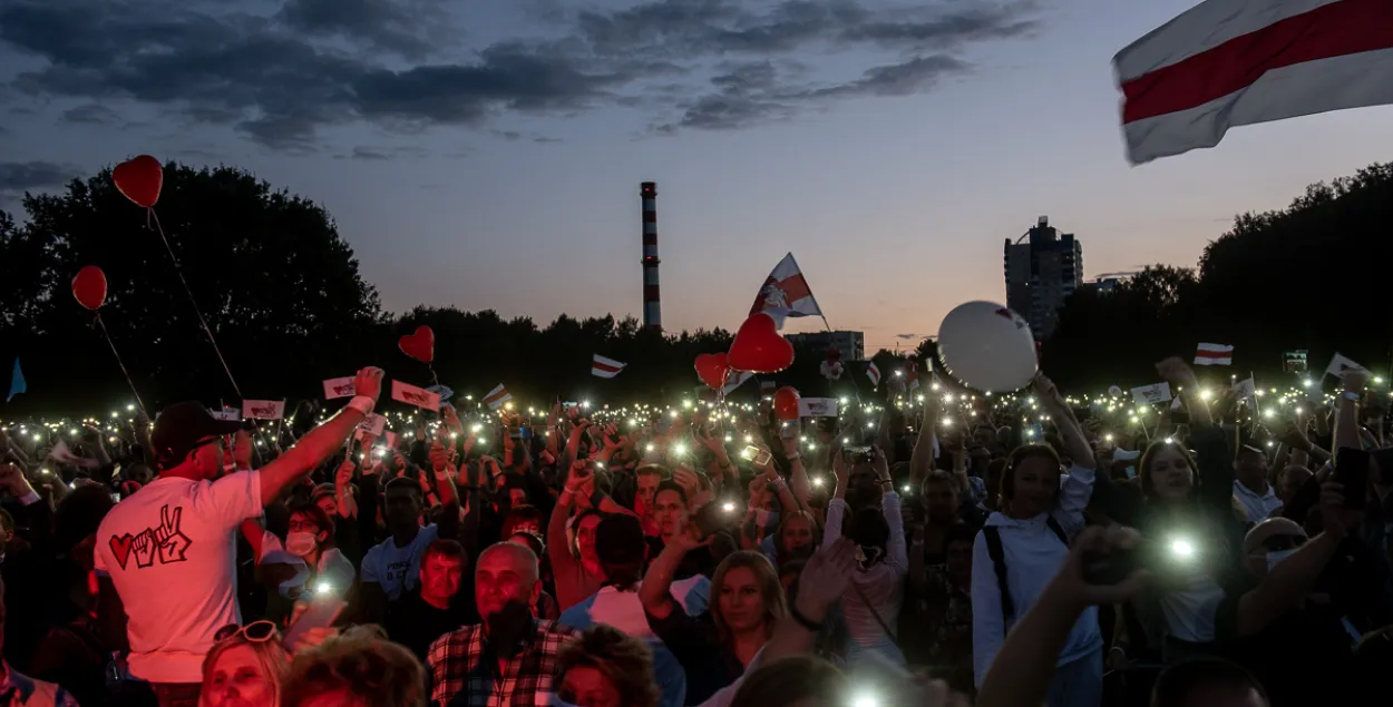 Встреча Тихановской с избирателями в Минске, 30 июля / Еврорадио​