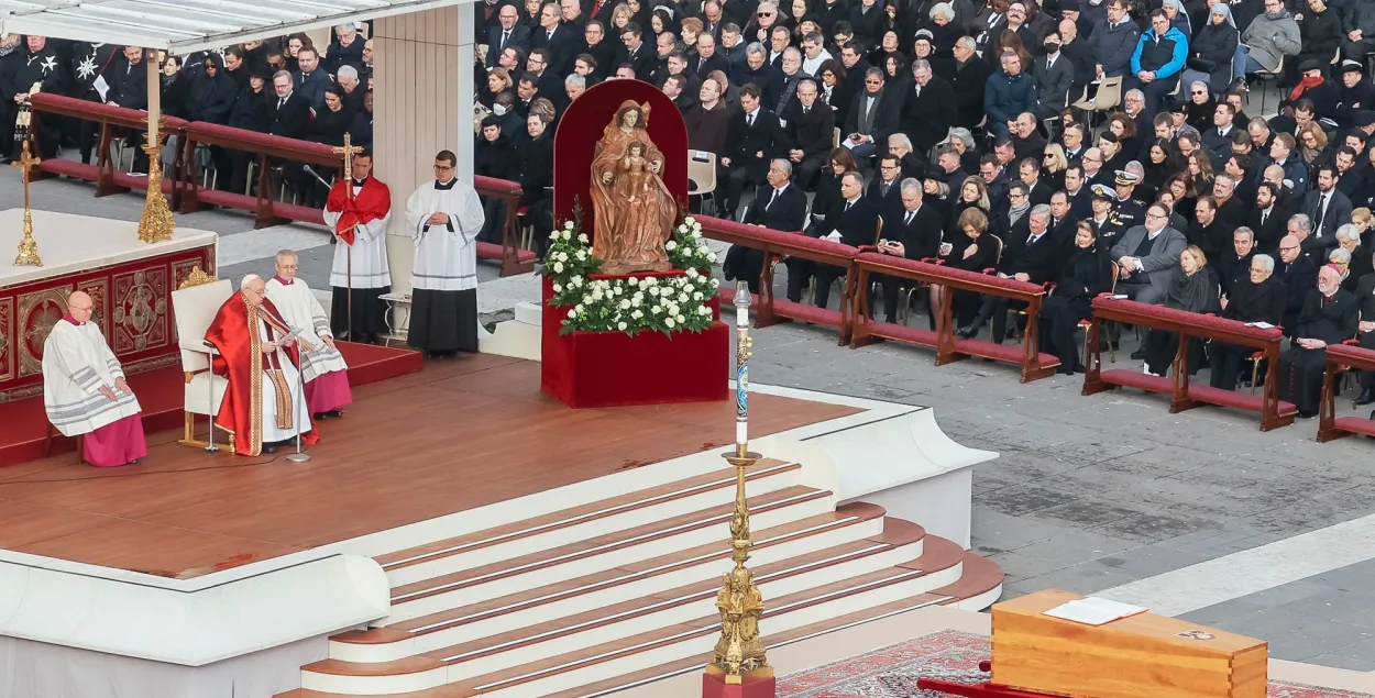 Похороны папы Бенедикта XVI / twitter.com/prezydentp
