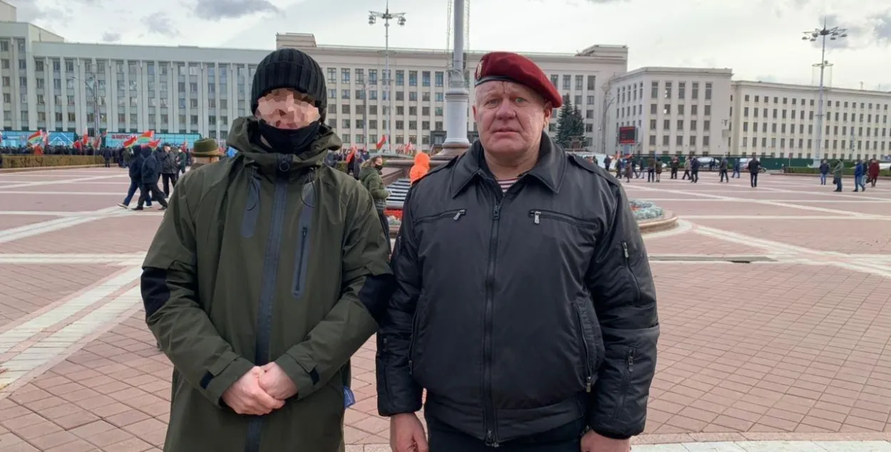 Дмитрий Павличенко на площади Независимости / Прислал читатель Еврорадио​