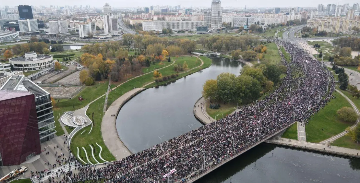 Мирный воскресный протест 25 октября 2020 года в Минске /&nbsp;Drone Pilots Group