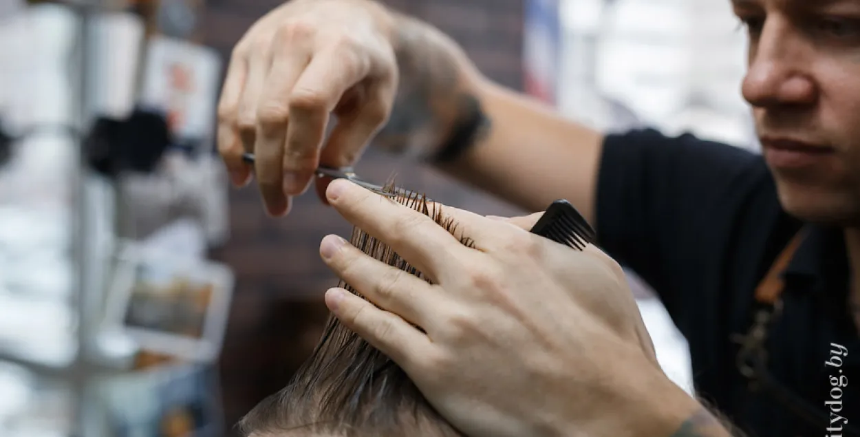  Разрыв в зарплатах айтишников и парикмахеров — в 11 раз
