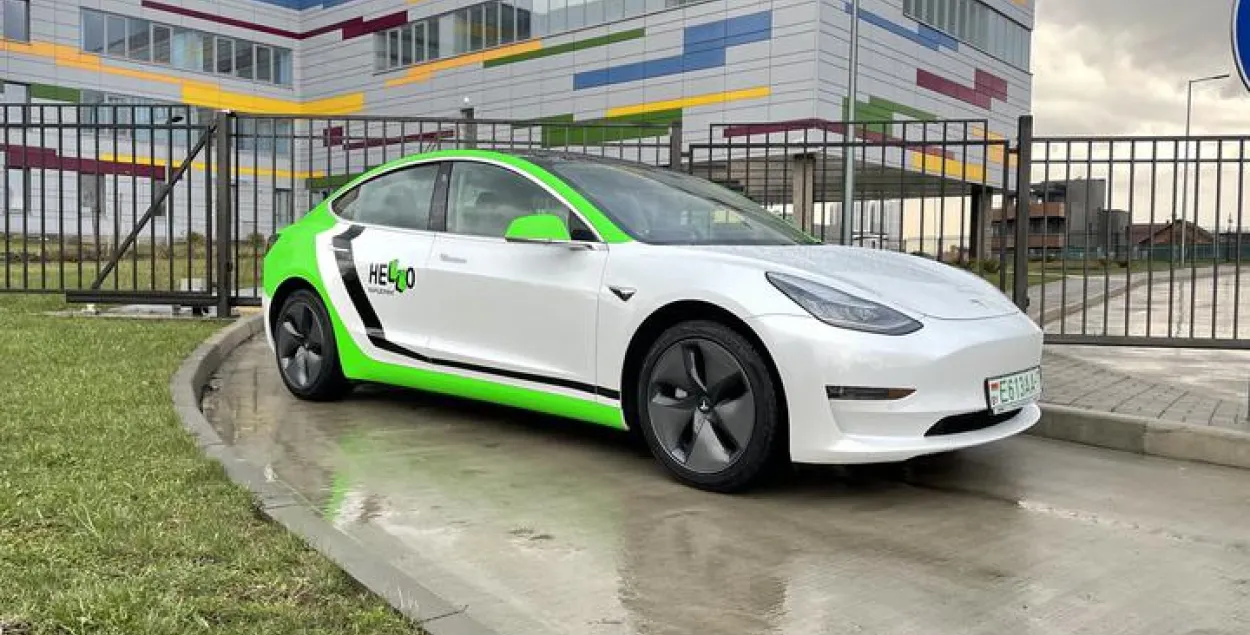 В Минске появилась шеринговая Tesla 