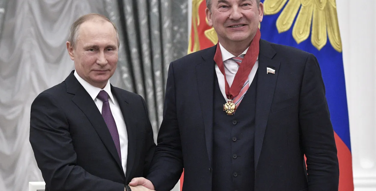 Владимир Путин и Владислав Третьяк / Reuters​