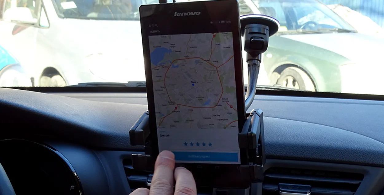 “Яндэкс” і Uber аб’явілі пра аб’яднанне бізнесаў па замове таксі
