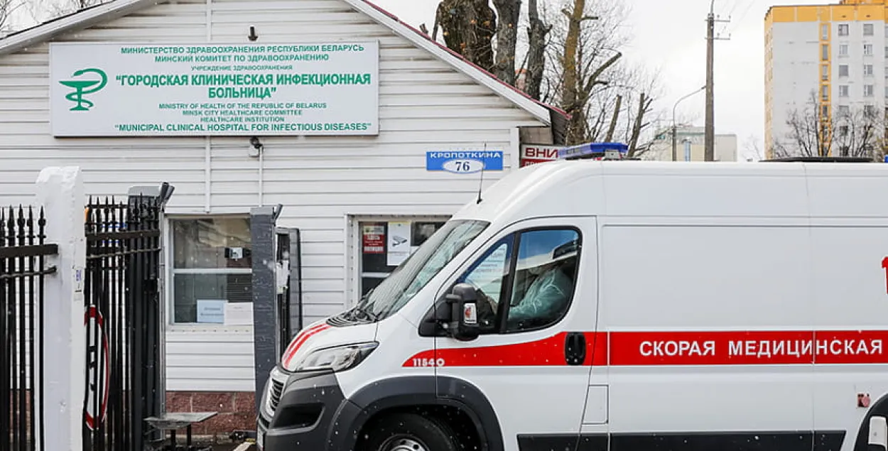 Можем выйти на 2000 заболевших в сутки — медик о ситуации с COVID в Беларуси