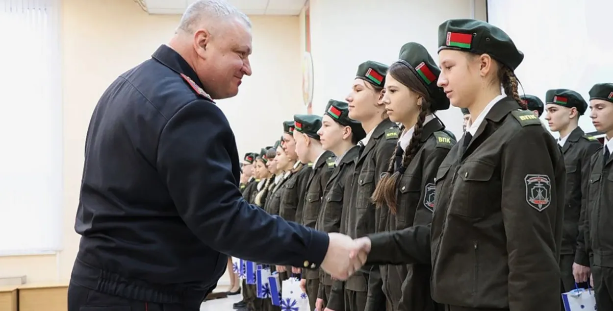 Участники военно-патриотического клуба в Бобруйске

