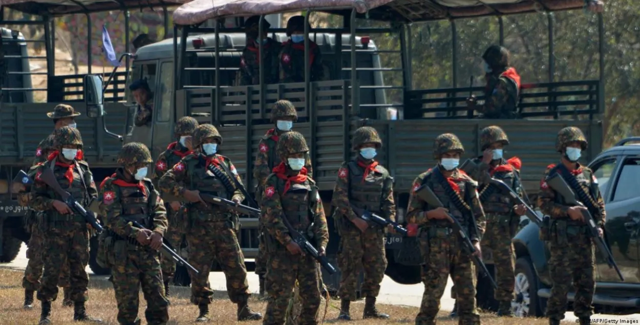 Военные Мьянмы, иллюстративное фото
