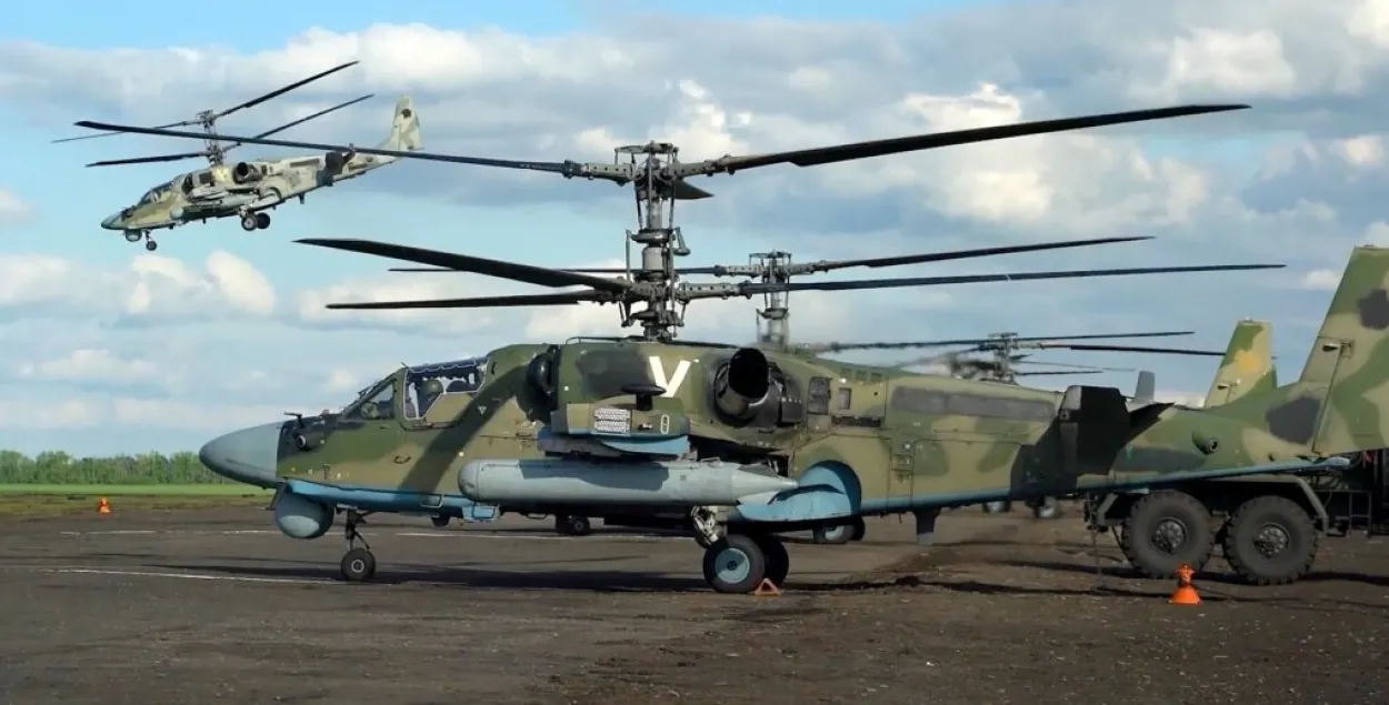 На аэродроме под Джанкоем дислоцируются российские вертолеты, иллюстративное фото
