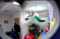 В Гродненский детский хоспис взломали дверь / кадр с видео