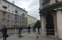 Улицы возле МВД-КГБ перекрыты силовиками​ / Еврорадио